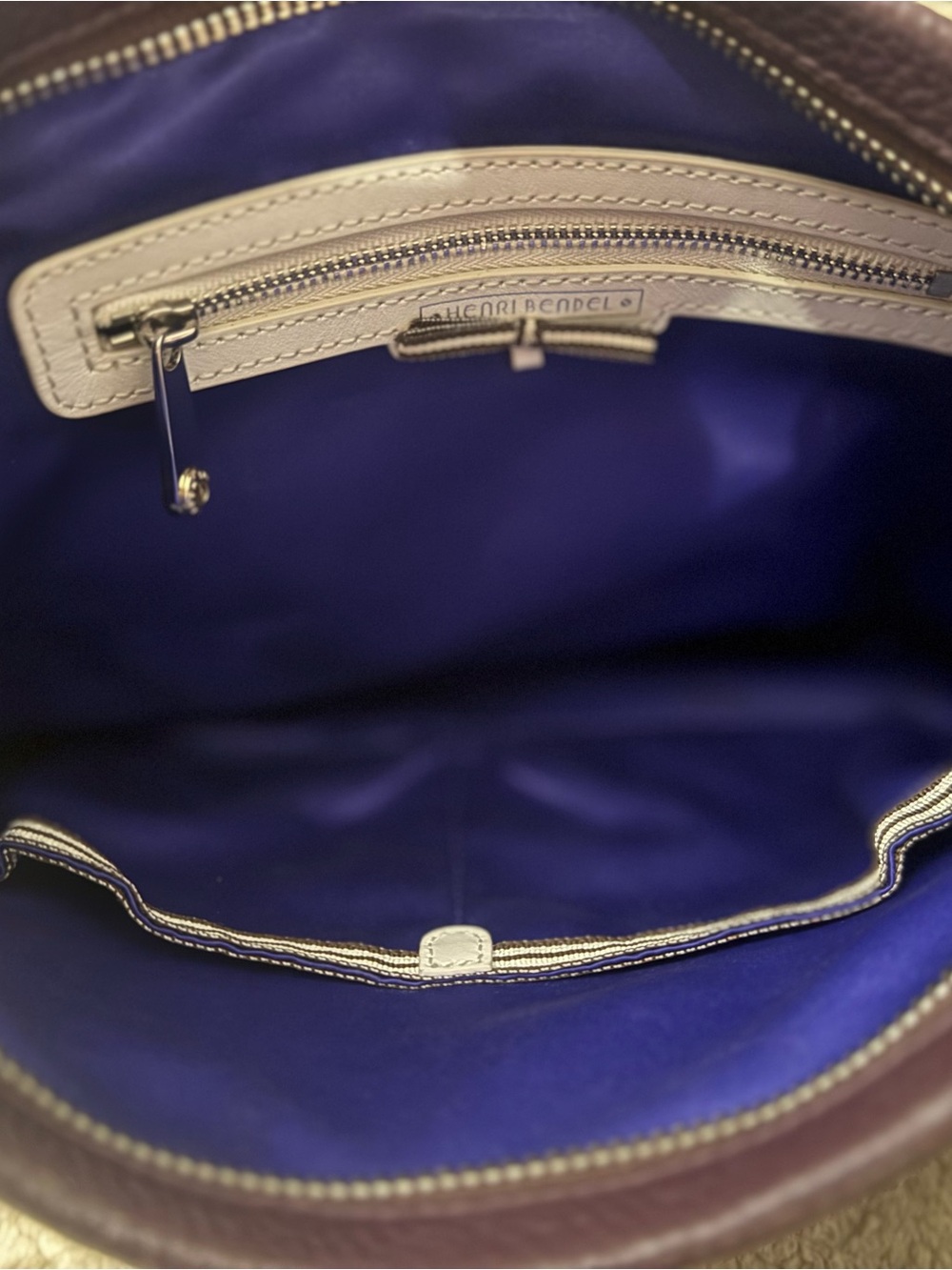 Henri Bendel White New York pebbled leather crossbody handbag - Picture 7 of 10